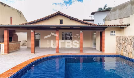0 - Casa 4 quartos, sendo 2 suítes