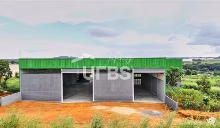 GALPÃO COMERCIAL/INDUSTRIAL A 500 METROS DA BR 153