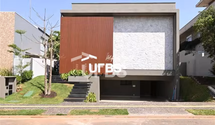 LUXUOSO SOBRADO ALPHAVILLE ARAGUAIA / 447 M2 / 5 SUITES / 3 VGS