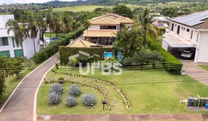 Belo sobrado no condomínio Aldeia do Vale, 692 m² de construção e 1.612 m² de terreno!