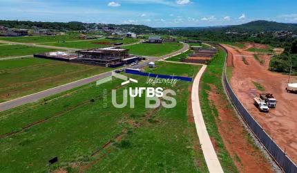 LOTE PLATEAU DOR - 1.481,01m2 - o Maior lote do condomínio