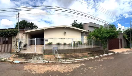 Casa à Venda no Setor Sul - Imóvel Perfeito para Reforma e Personalização