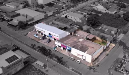 Prédio Comercial com Renda em Aparecida de Goiânia
