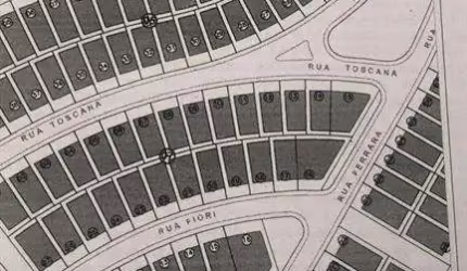 Lote de esquina no Jardins Parma