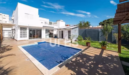 SOBRADO SETOR SUL - 4 QUARTOS - 2 SUITES