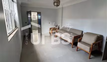 0 - Casa 5 quartos, sendo 1 suíte