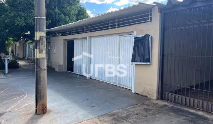 0 - Casa 3 quartos, sendo 1 suíte