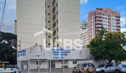 Lote comercial de esquina