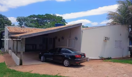Chácara para Venda em Álvares Machado, 3 dormitórios, 1 suíte, 2 banheiros
