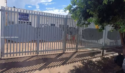 Casa para Venda em Presidente Prudente, MÁRIO AMATO, 1 dormitório, 1 banheiro, 3 vagas