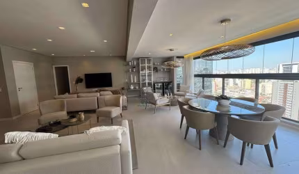 Apartamento para venda possui 196 m² com 3 quartos,3 suítes,3 vagas, EZ Parque da Cidade.