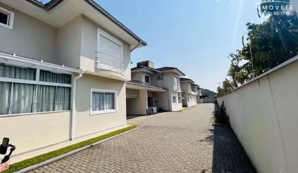 Sobrado com 3 dorms, Glória, Joinville - R$ 680 mil, Cod: 29