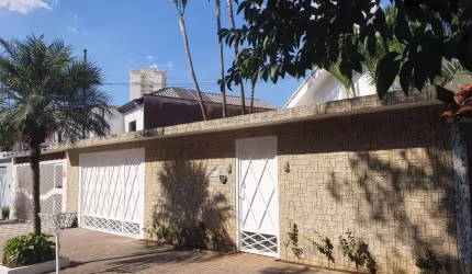 Casa para Venda em São Paulo, Vila Monumento, 4 dormitórios, 1 suíte, 4 banheiros, 4 vagas