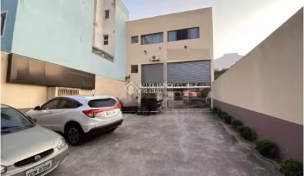 Galpão para Venda em Santo André, Campestre, 7 banheiros, 7 vagas