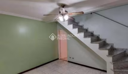 Sobrado para Venda em São Caetano do Sul, Mauá, 2 dormitórios, 1 banheiro, 2 vagas