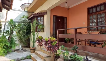 Casa para Venda em São Caetano do Sul, Santa Maria, 3 dormitórios, 3 suítes, 1 banheiro, 4 vagas