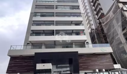 APARTAMENTO 01 DORM. 01 VAGA, PRÉDIO C/ PISCINA/JOGOS,  PRÓXIMO À PRAIA. MARACANÃ, PRAIA GRANDE SP.