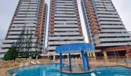 Apartamento à venda no Parque Del Sol, amplo e com vista para a praça do parque, nascente e ventilado