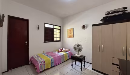 Duplex à venda próximo ao Colégio Master, Cidade dos Funcionários, com 4 suítes