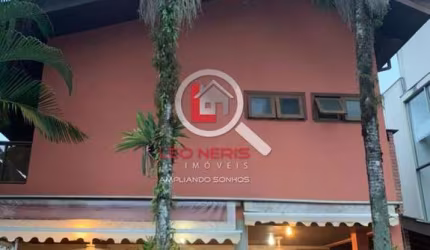 para à venda com 5 quartos  460.00 m2 no bairro Baleia, São Sebastião -