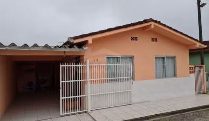 Ótima Casa em Condomínio Fechado prox. ao Mar