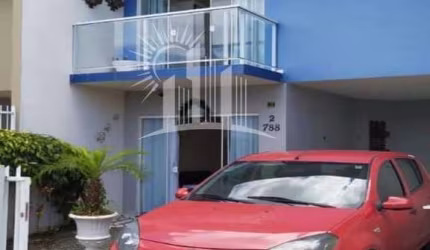 Sobrado Geminado para Venda em Balneário Piçarras, Itacolomi, 3 dormitórios, 2 banheiros, 1 vaga
