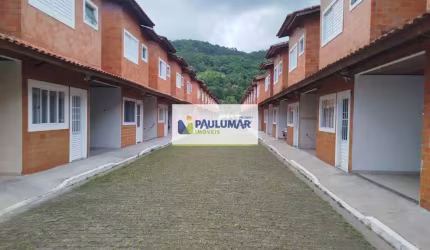 Lindo Sobrado em Condomínio Fechado