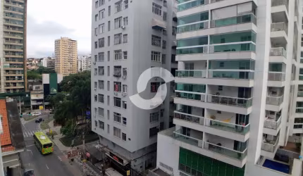 Apartamento com 3 dormitórios à venda, 130 m² por R$ 670.000,00 - Pereira Nunes Ingá