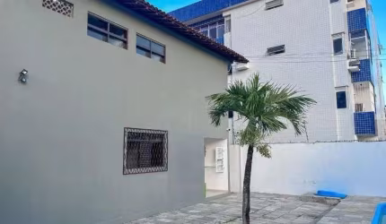 Casa para Locação em João Pessoa, Manaíra, 4 dormitórios, 2 suítes, 6 banheiros, 4 vagas
