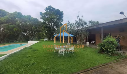 Sítio com 5 dormitórios à venda, 10000 m² - Taiaçupeba - Mogi das Cruzes/SP