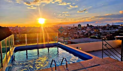 Cobertura com 180 metros piscina e área gourmet
