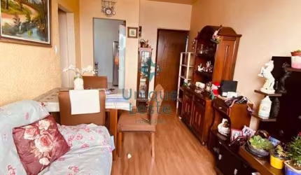 Apartamento com 3 quartos e 2 banheiros no centro