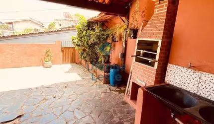 4 casas e 3 lojas apenas 950.000 Nova Vista Belo Horizonte