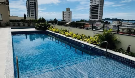 Skyline Comfort Club Rôgga  com vista para a da praia da Armação