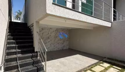 Compre Excelente Casa Geminada em Santa Luzia Bairro Novo Centro