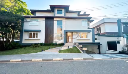 Casa cinematográfica a venda no condomínio Resid. Morumbi