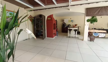 BELISSIMO SOBRADO NA VILA VITÓRIA