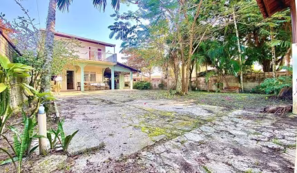 SOBRADO DE 68m² COM TERRENO DE  360m² A APENAS 600M