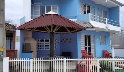 Excelente Sobrado frente mar em Itapoá