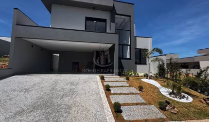 Casa em condomínio fechado com 3 quartos à venda na Vila Capuava, Valinhos , 267 m2 por R$ 2.100.000