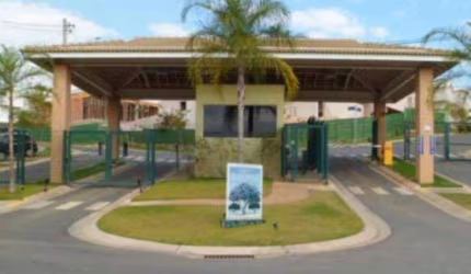 Terreno em condomínio fechado à venda no Parque das Quaresmeiras, Campinas  por R$ 710.000