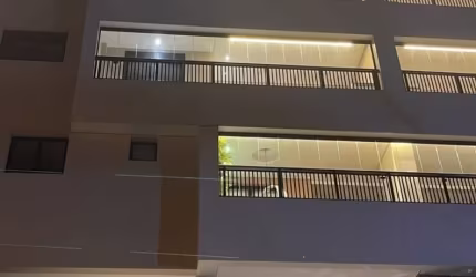 Apartamento 2 dormitórios sendo 1 suíte, próximo a praia em Praia Grande SP