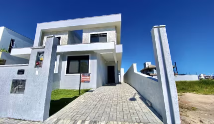 Casa Exclusiva com 3 Suítes + Home Office no Campeche – A 250m da Praia!