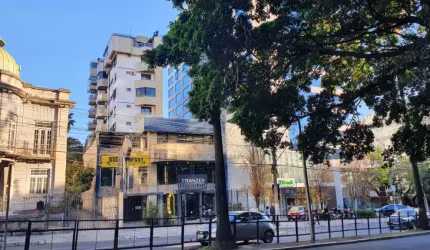 Cobertura 1 dormitório com garagem , 82m² privativos, à venda no bairro Independência