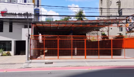 Aluga-se terreno com lava jato em boa viagem