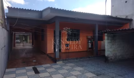 Casa com 3 quartos à venda no Centro, Juquitiba  por R$ 540.000