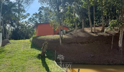 Chácara / sítio com 2 quartos à venda no Centro, Juquitiba  por R$ 280.000
