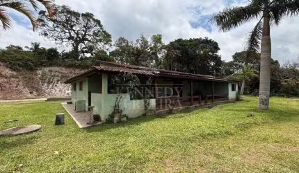 Chácara / sítio com 3 quartos à venda no Centro, Juquitiba  por R$ 680.000