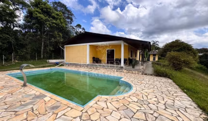 Chácara / sítio com 4 quartos à venda no Centro, Juquitiba  por R$ 480.000