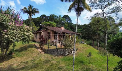 Chácara / sítio com 2 quartos à venda no Centro, Juquitiba  por R$ 880.000